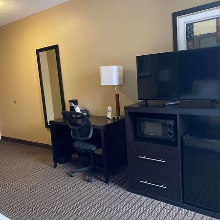 Surestay Plus By Best Western Jonestown Lebanon Valley Exterior photo